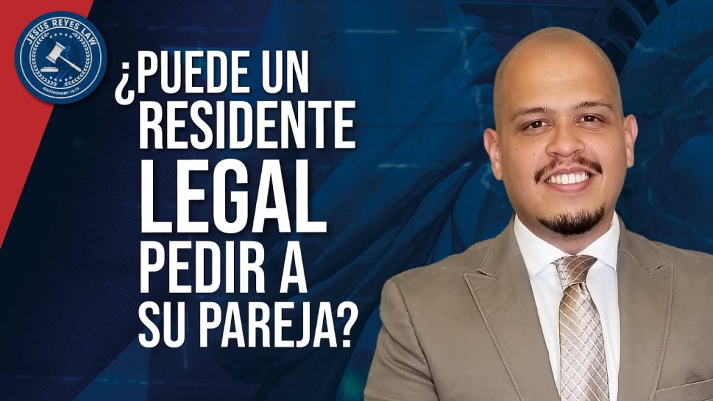 una persona con residencia puede pedir a otra persona